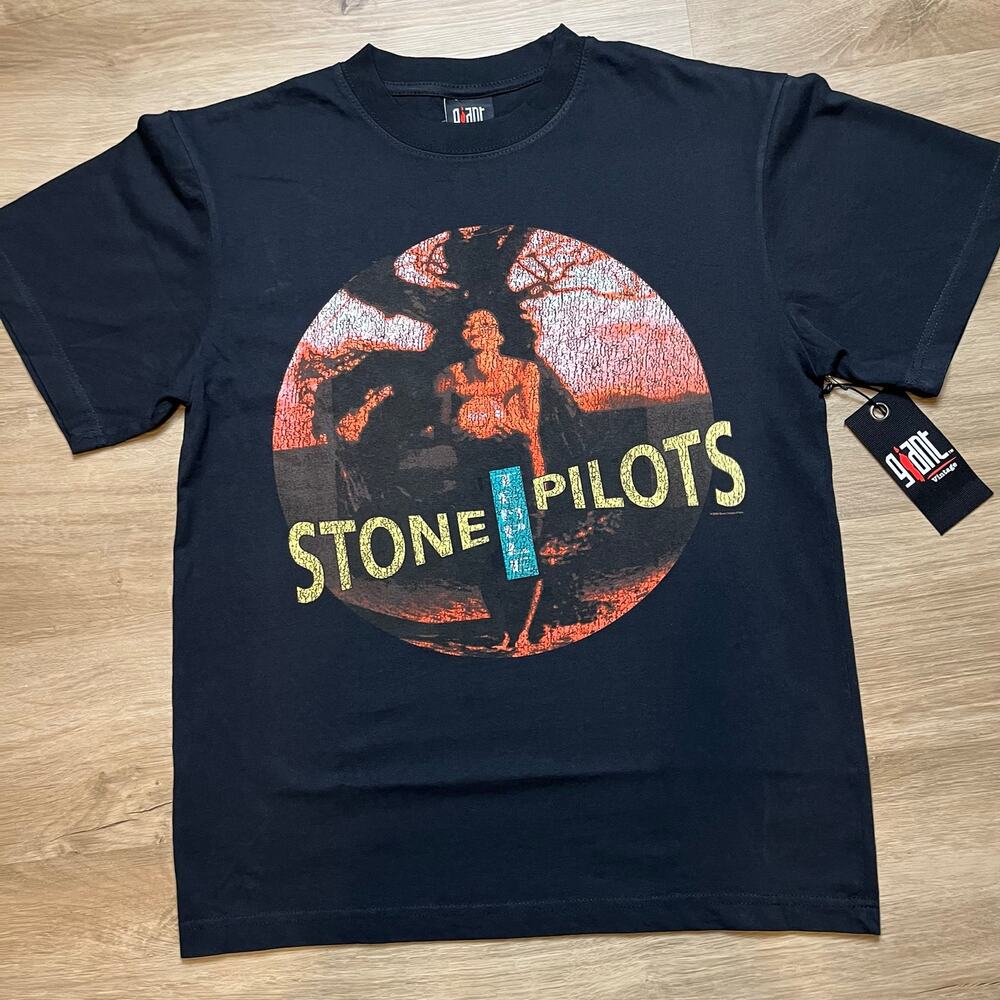Stone Temple Pilots Core Band Tee Giant Vintage NWT Size Small Black